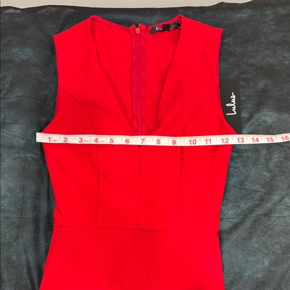🔥NWT Lulu's Vibrant Red Fitted Dress🔥 - Picture 2 of 6